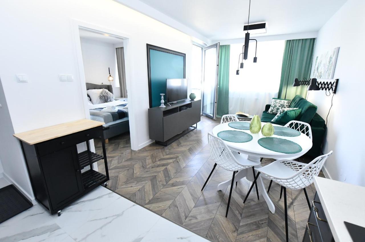 Bialy Dom Apartment